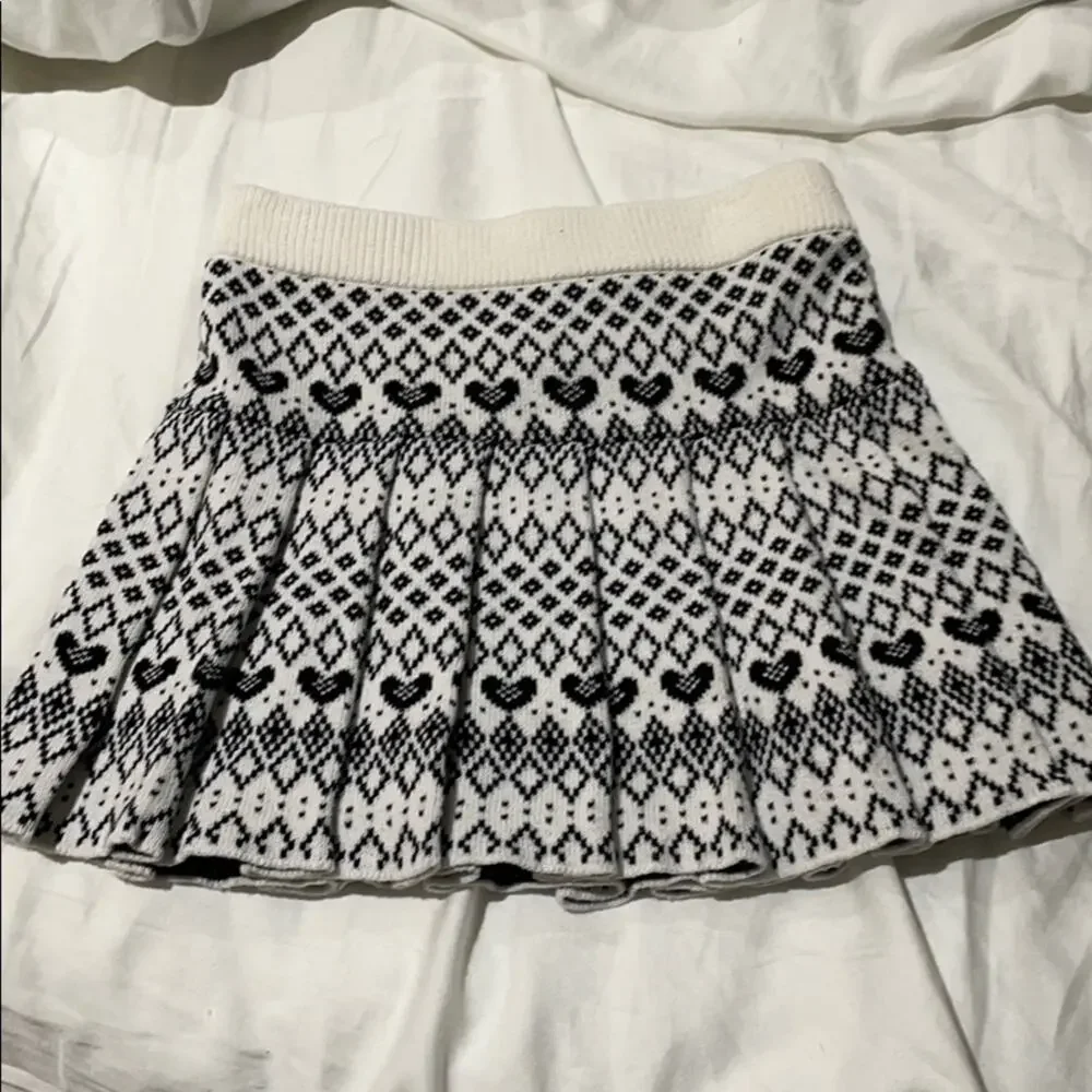 Gap 2t drop waist black white box pleat skirt euc